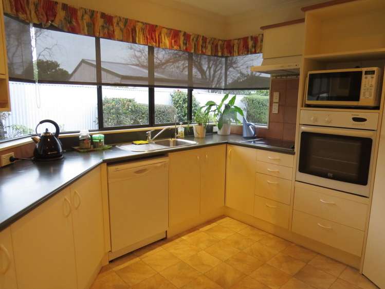 28b Cedar Crescent Feilding_29