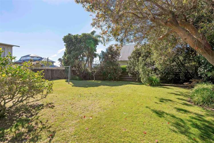 232 Rangi Ave Whangamata_8