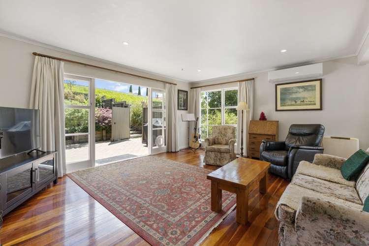 99 Lake Crescent Hamilton Lake_8