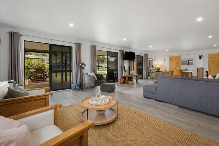 73 Athenree Road Athenree_6