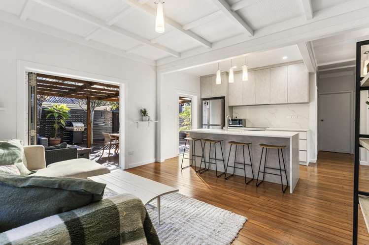 12 Sutherland Road_5