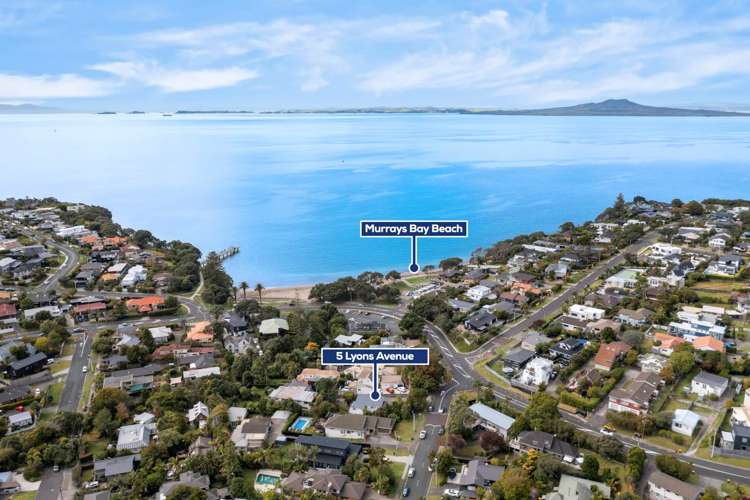 5 Lyons Avenue Murrays Bay_14