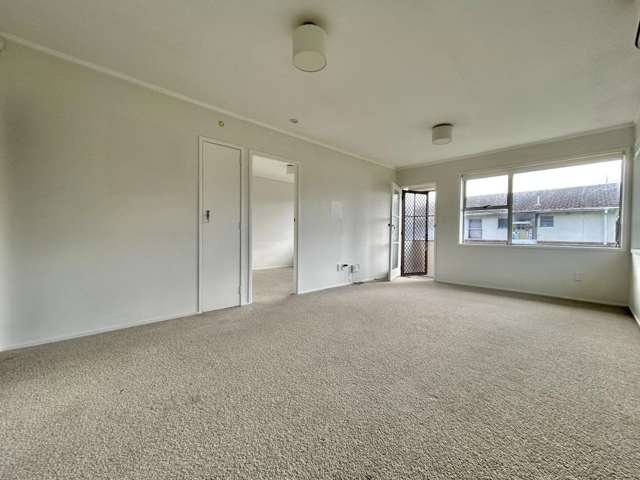 1/4 Inkerman Street 10051_3