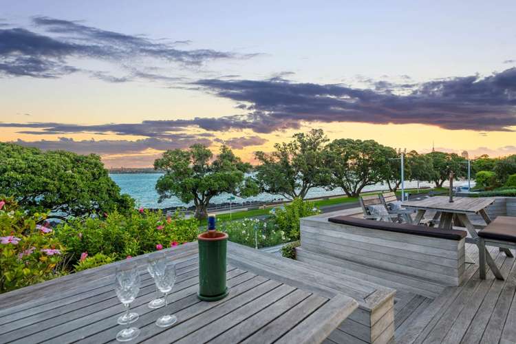 8 King Edward Parade Devonport_67