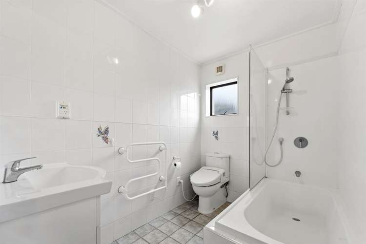 1/10 Channel View Road Campbells Bay_21