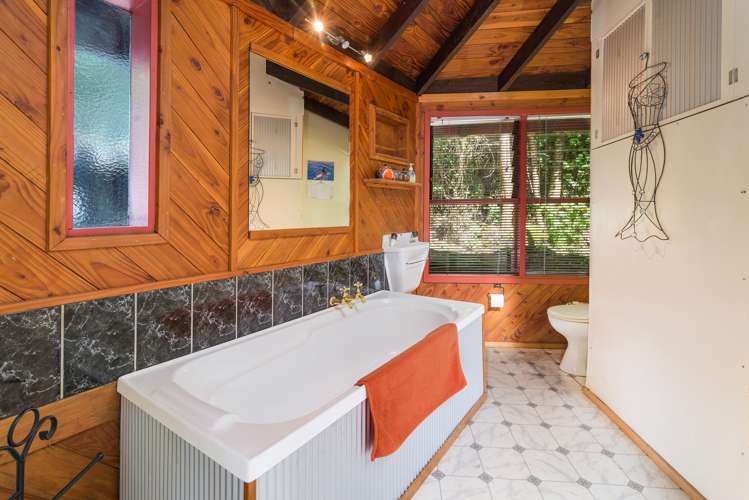 283 Spencer Road Lake Tarawera_14