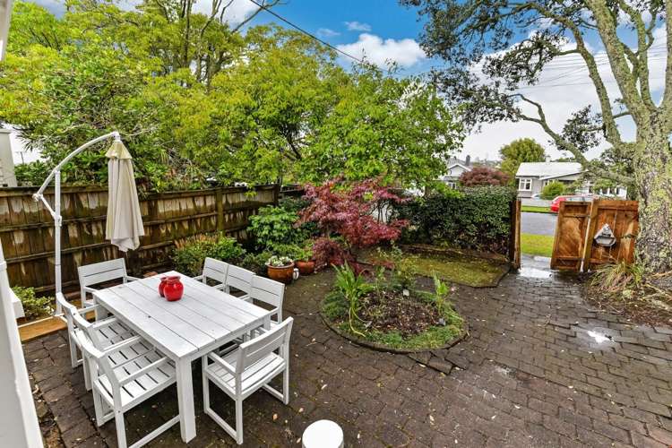 1/25 Aramoana Avenue Devonport_6