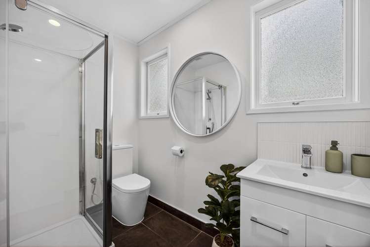 6 Kingsway Avenue Sandringham_13
