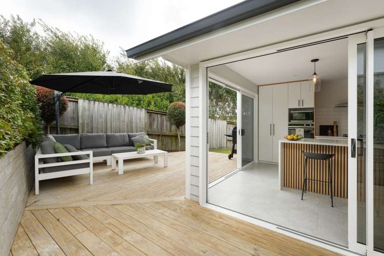 16 Okataina Street Pyes Pa_12