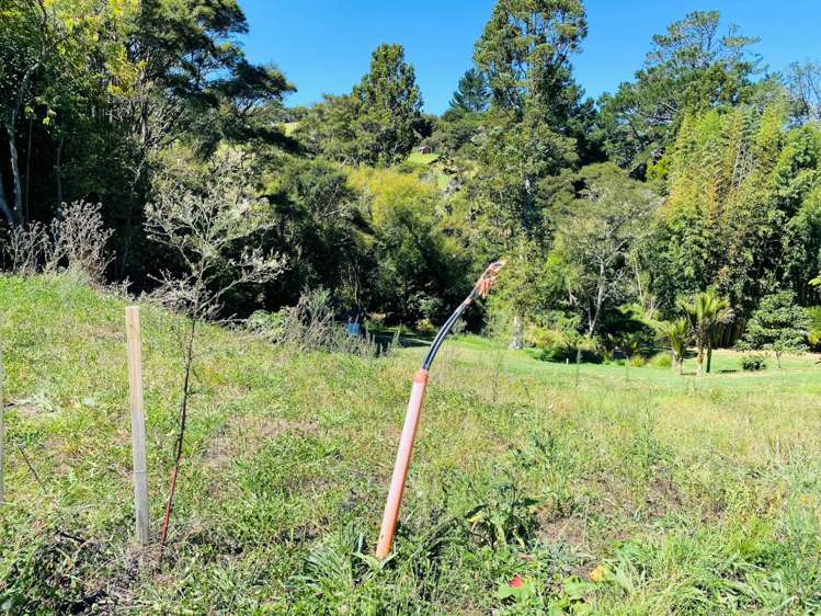 7 Kaihuia Lane Oratia_10