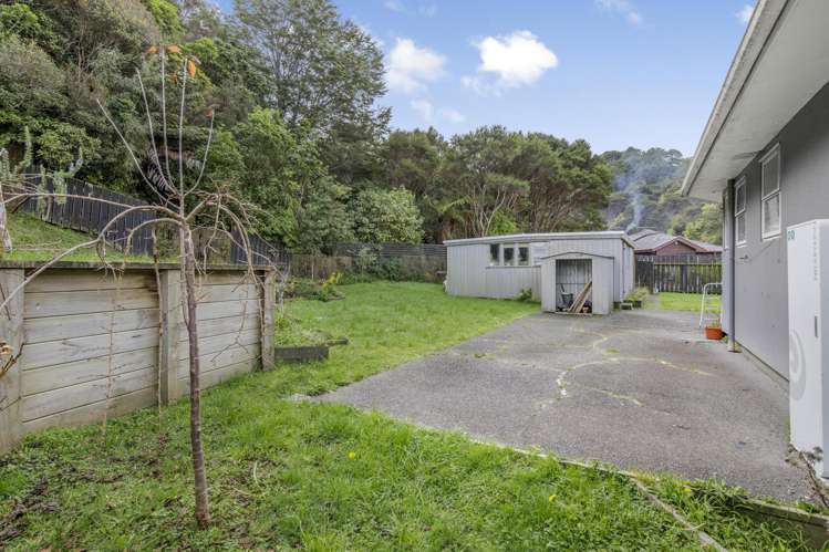 57 Kairanga Crescent Wainuiomata_10