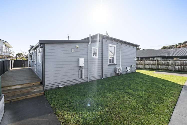 67 Queen Street Waitara_17