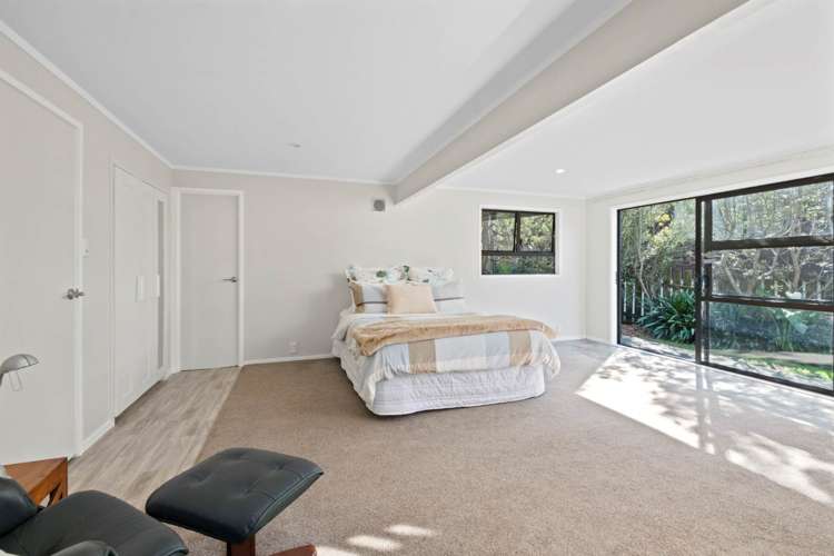 41 John Dee Crescent Red Beach_12