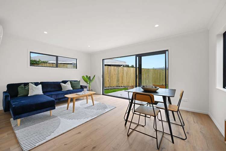 2/12 McEwan Place 1071_3