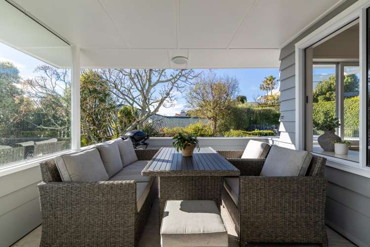 21 Busby Hill Havelock North_2