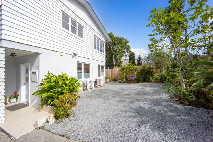 105 & 105A Richardson Road Mt Albert_1