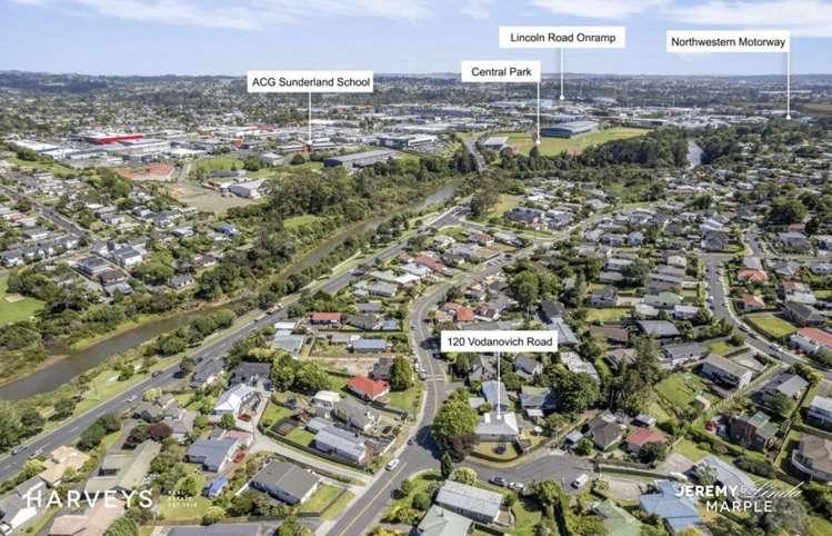 120 Vodanovich Road Te Atatu South_31