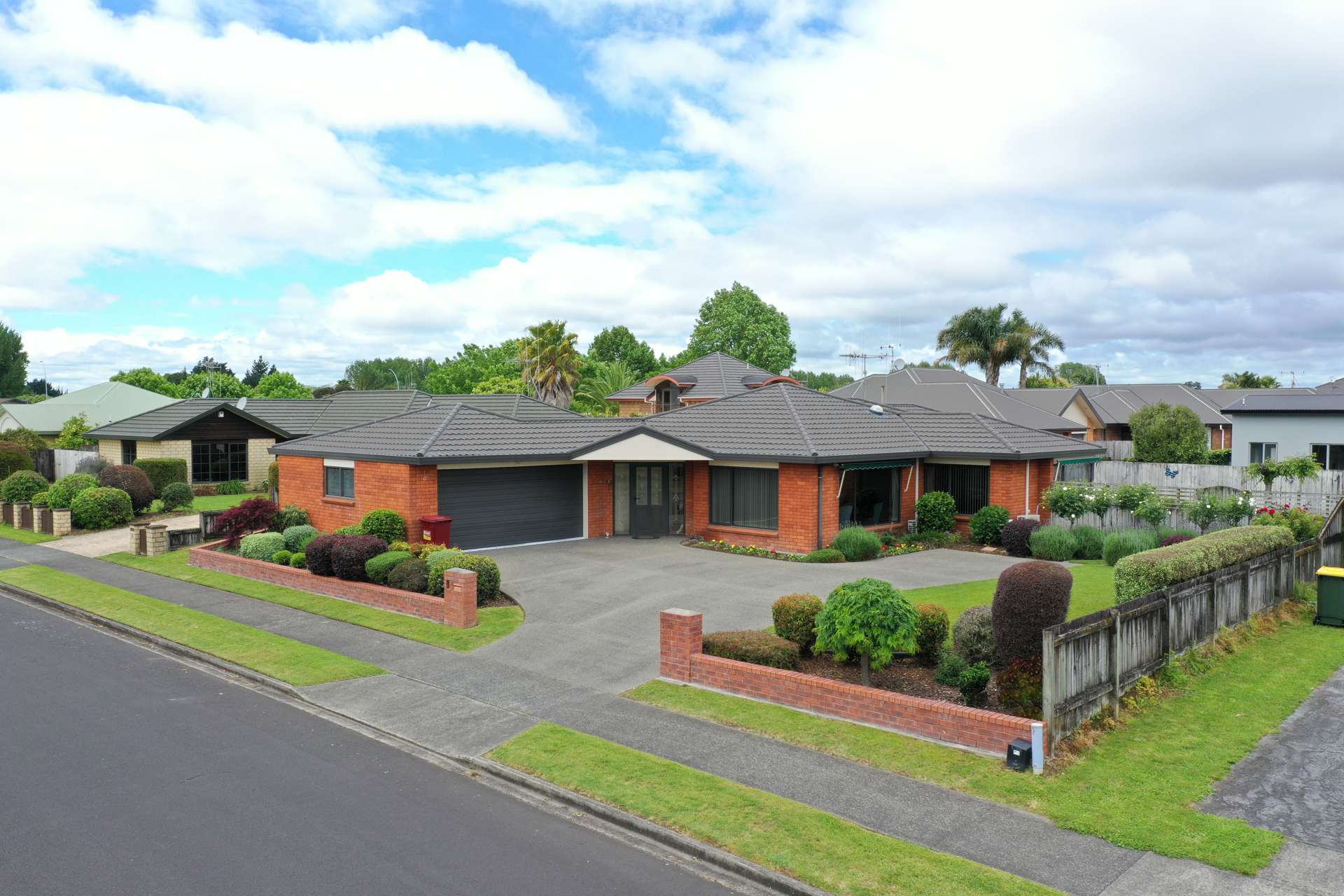 8 Cairns Crescent Rototuna_0