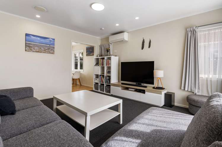 13 Ayrton Street Te Atatu South_4