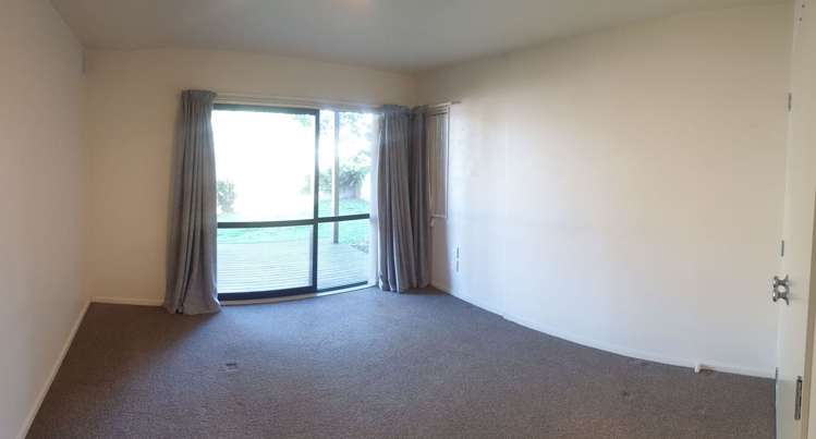 22 Baulcomb Parade Windsor Park_9