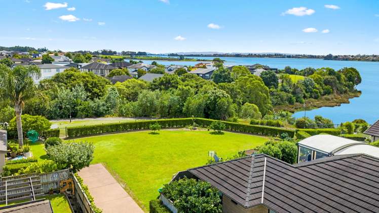 20 Pescara Point Karaka_3