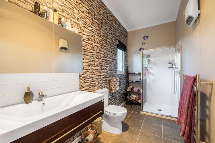 61 West Plains Road Waikiwi_20