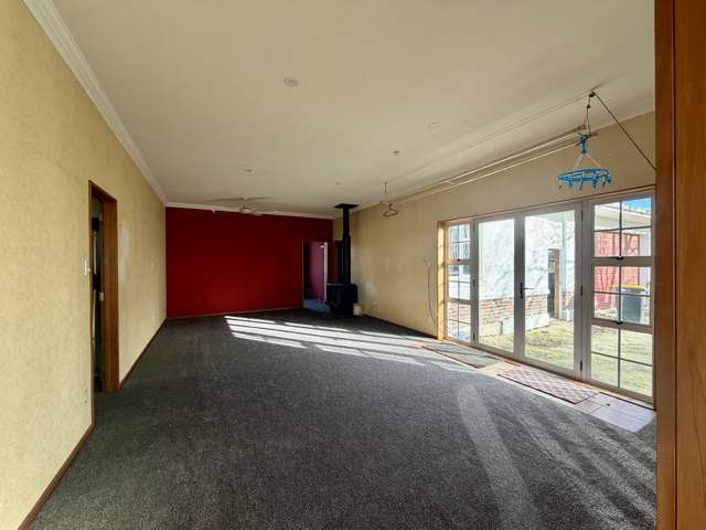 610 Grove Bush Woodlands Road Mabel Bush_2