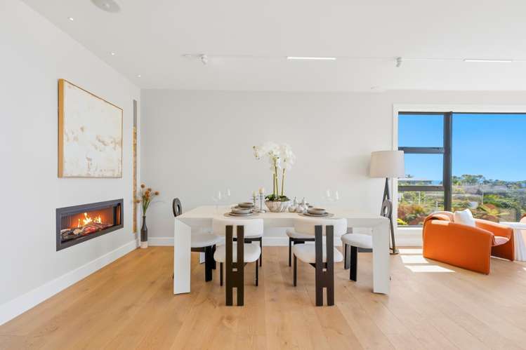 52 Beach Road Castor Bay_7