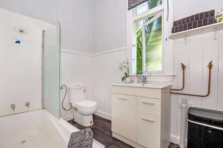 82 Ford Street Opotiki and Surrounds_13