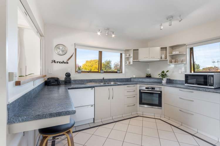 34 Anderson Road Taradale_5