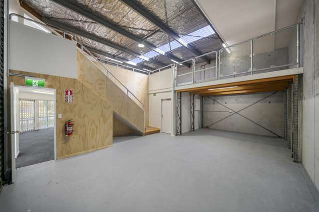 1/4087 Great North Road Kelston_3