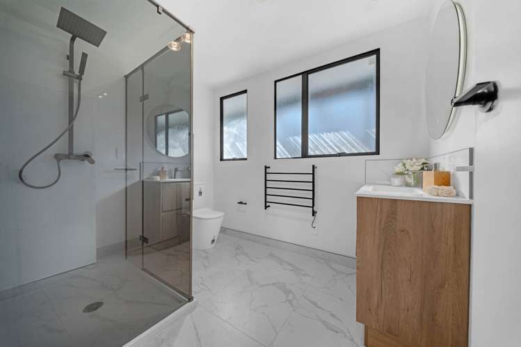 88A Parrs Cross Road Henderson_7