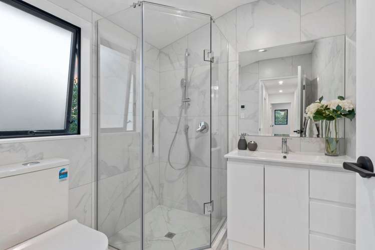 1b Geoffrey Road Torbay_22