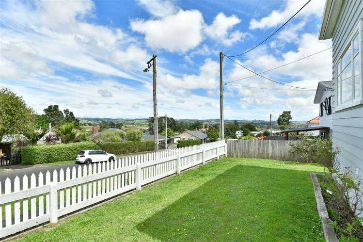 36 Karaka Street Helensville_15