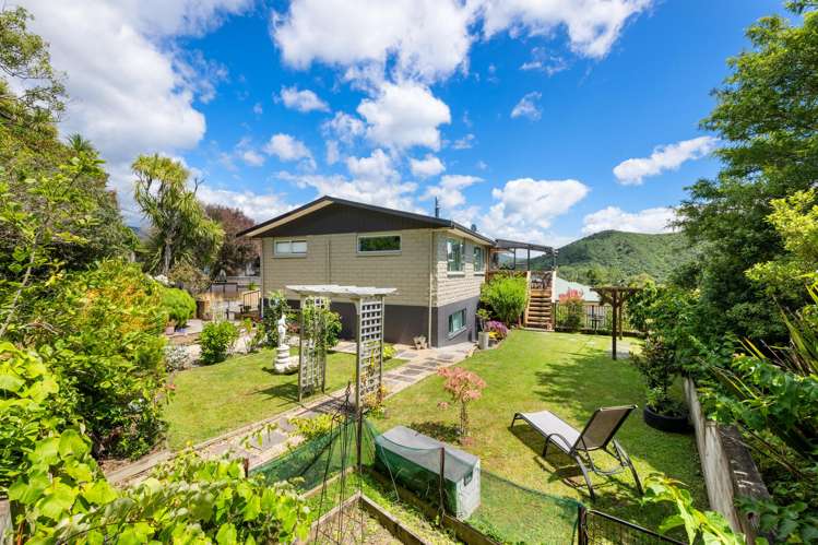 32 Moana View Road Waikawa Bay_41