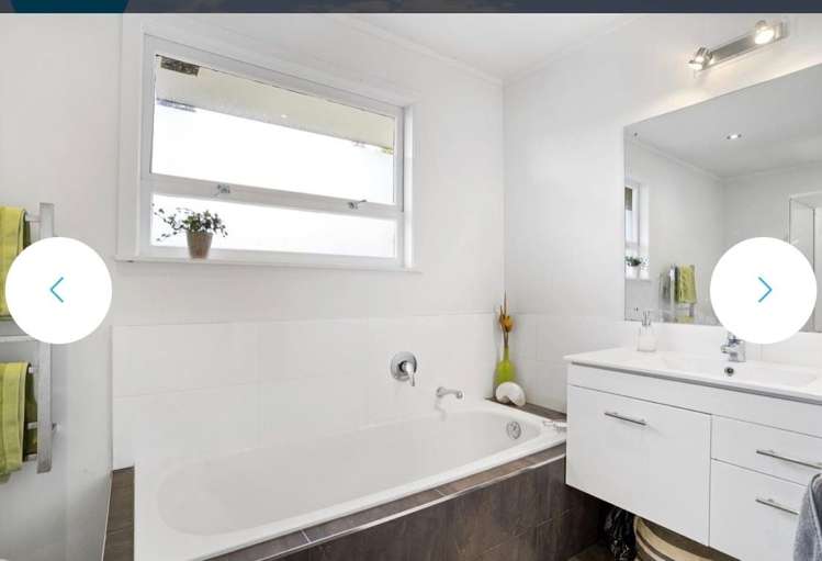 5 Colmar Road Mellons Bay_13