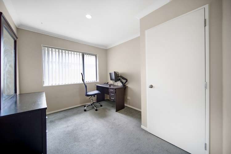 12 Old Park Place Takanini_13