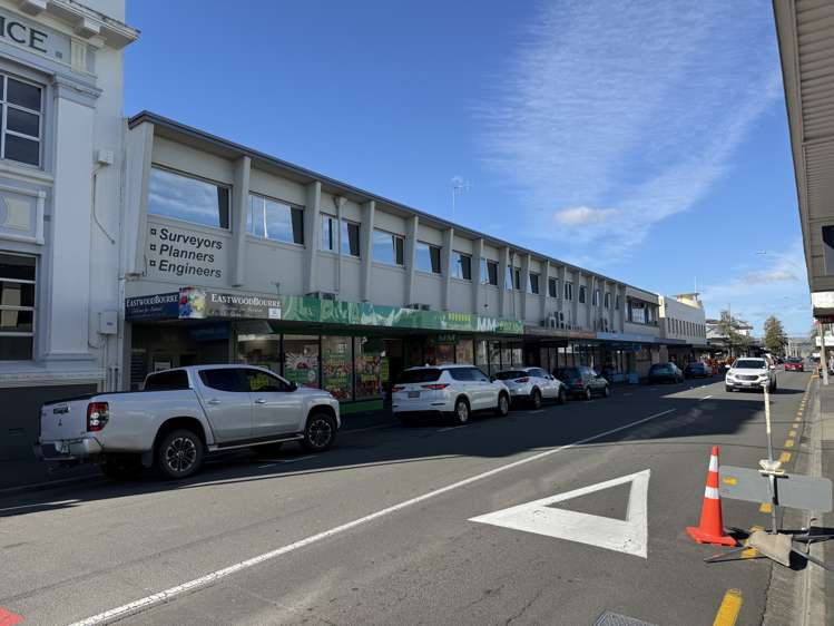 10-16 Perry St Masterton_0