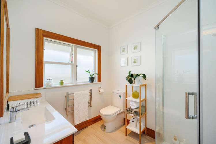 15 Miro Street Takaro_19