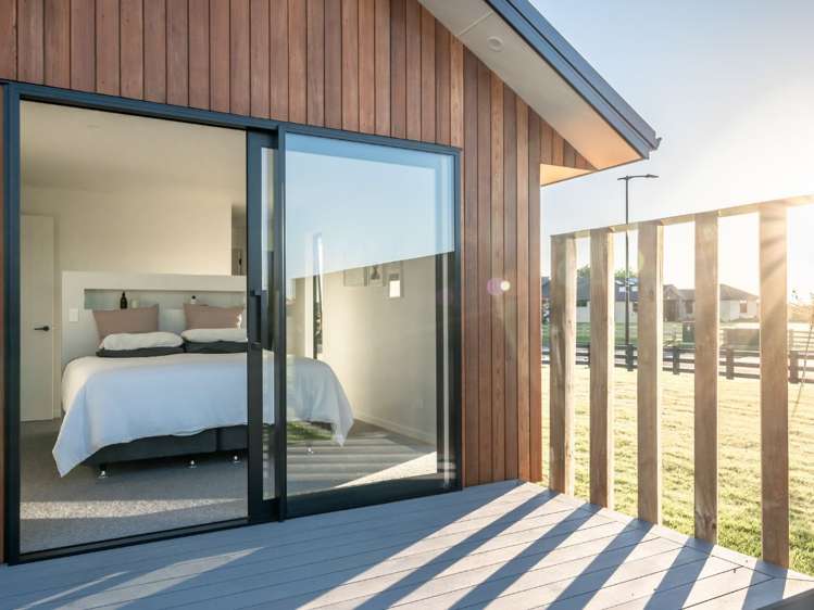 83 Sunline Drive Leamington_13