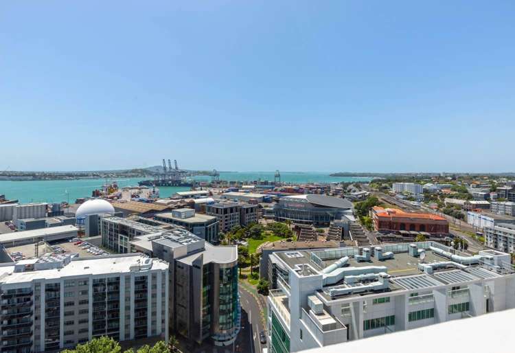 206/70 Anzac Avenue City Centre_2