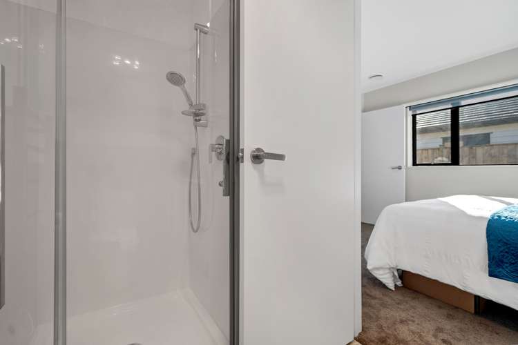 7 Castlepoint Avenue Takanini_15