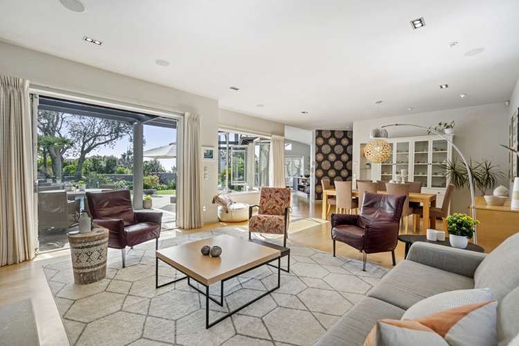 2/2 Clifton Road Hauraki_8