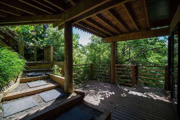 79 Montreal Road Toi Toi_9