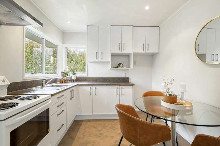 2/110 Hillside Road_4