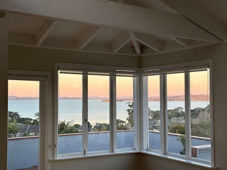 5 Colmar Road Mellons Bay_4