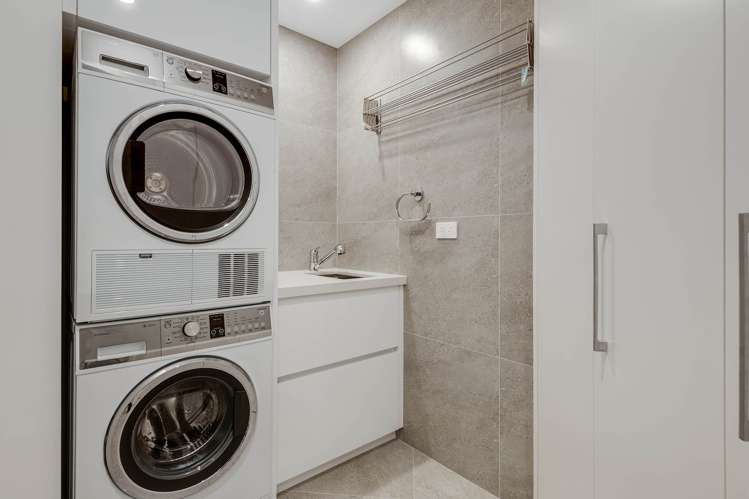 31 Waterside Crescent Gulf Harbour_17