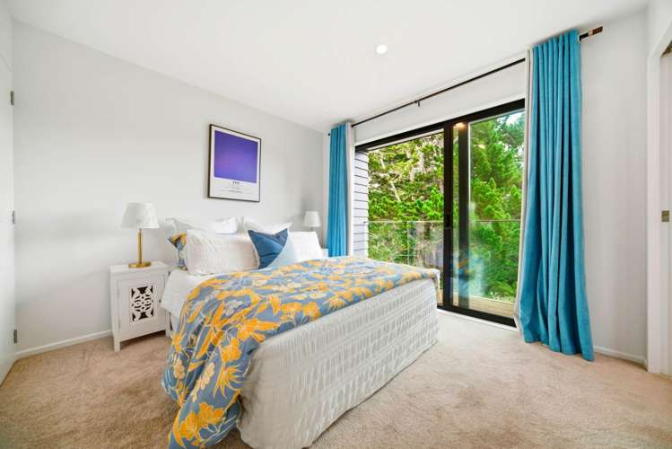 5/3 Kaimai Avenue Massey_10