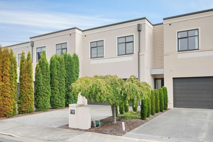 14 Country Club Terrace Northwood_1