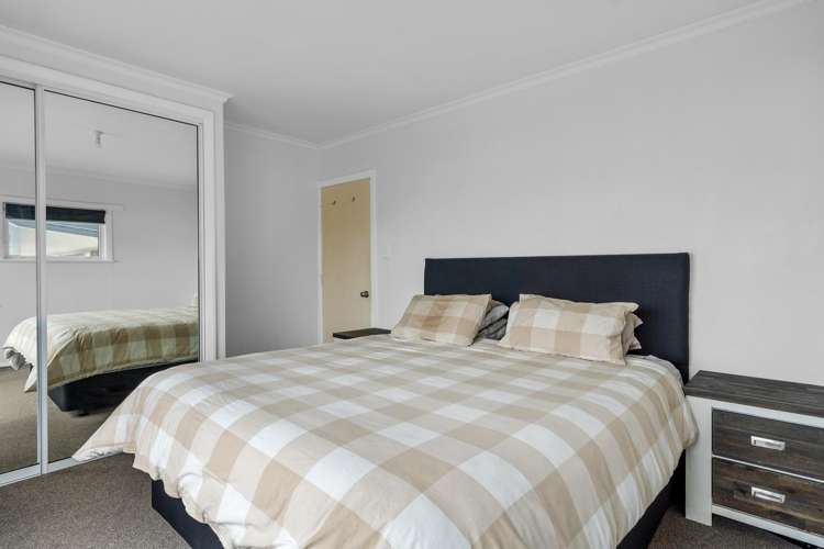 38 Churchill Avenue Richmond_23